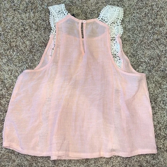 Lace top - Picture 2 of 2